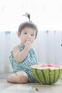 小雨娱乐吃瓜,揭秘娱乐圈最新吃瓜事件，带你领略明星幕后故事